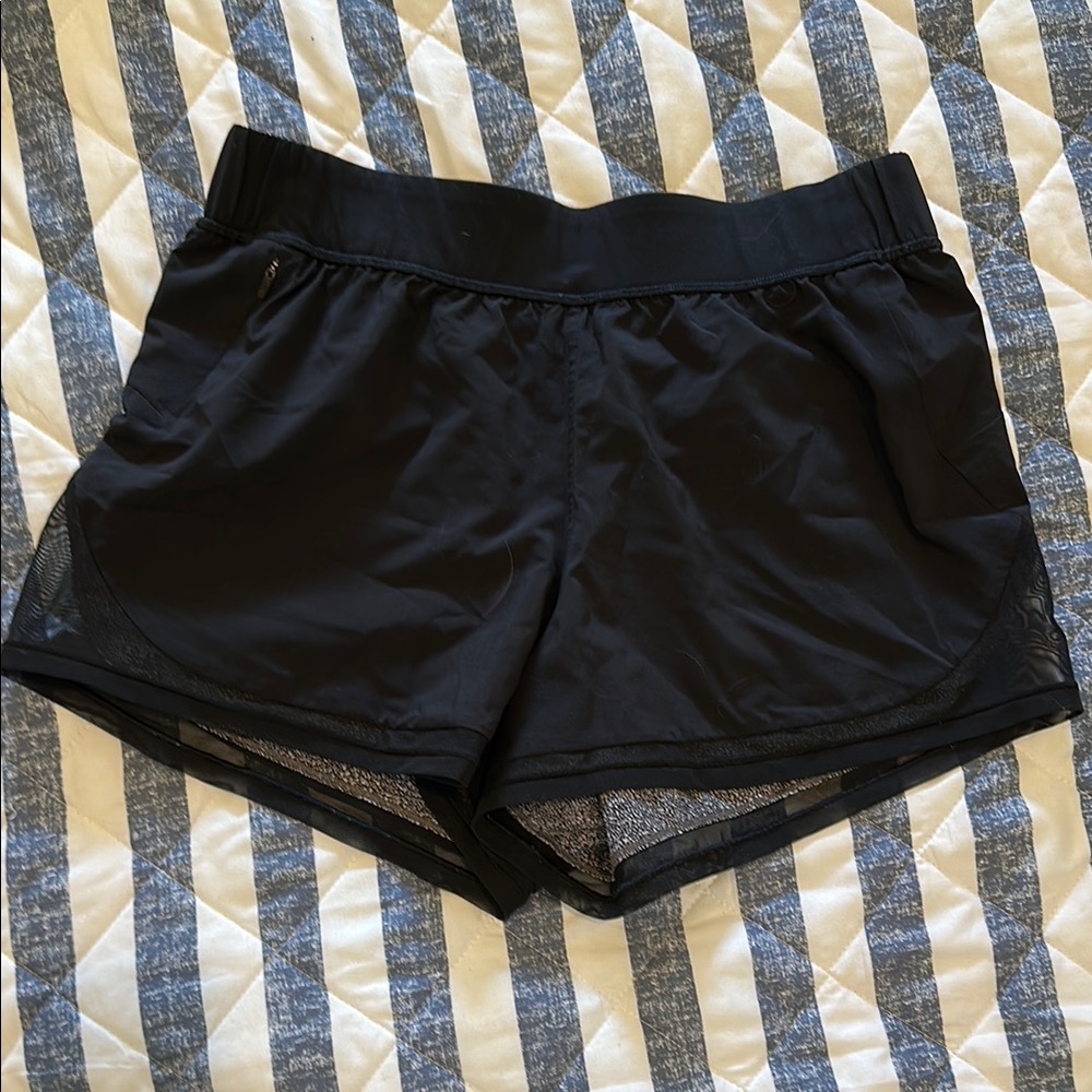 Lululemon Athletica REVERSIBLE Black Performance Athletic Shorts